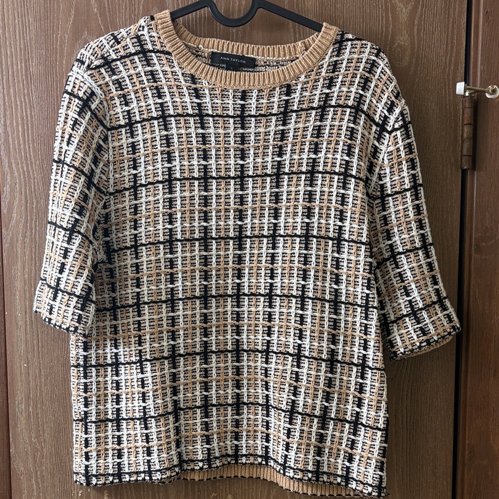 ANN TAYLOR Plaid Knit Sweater
